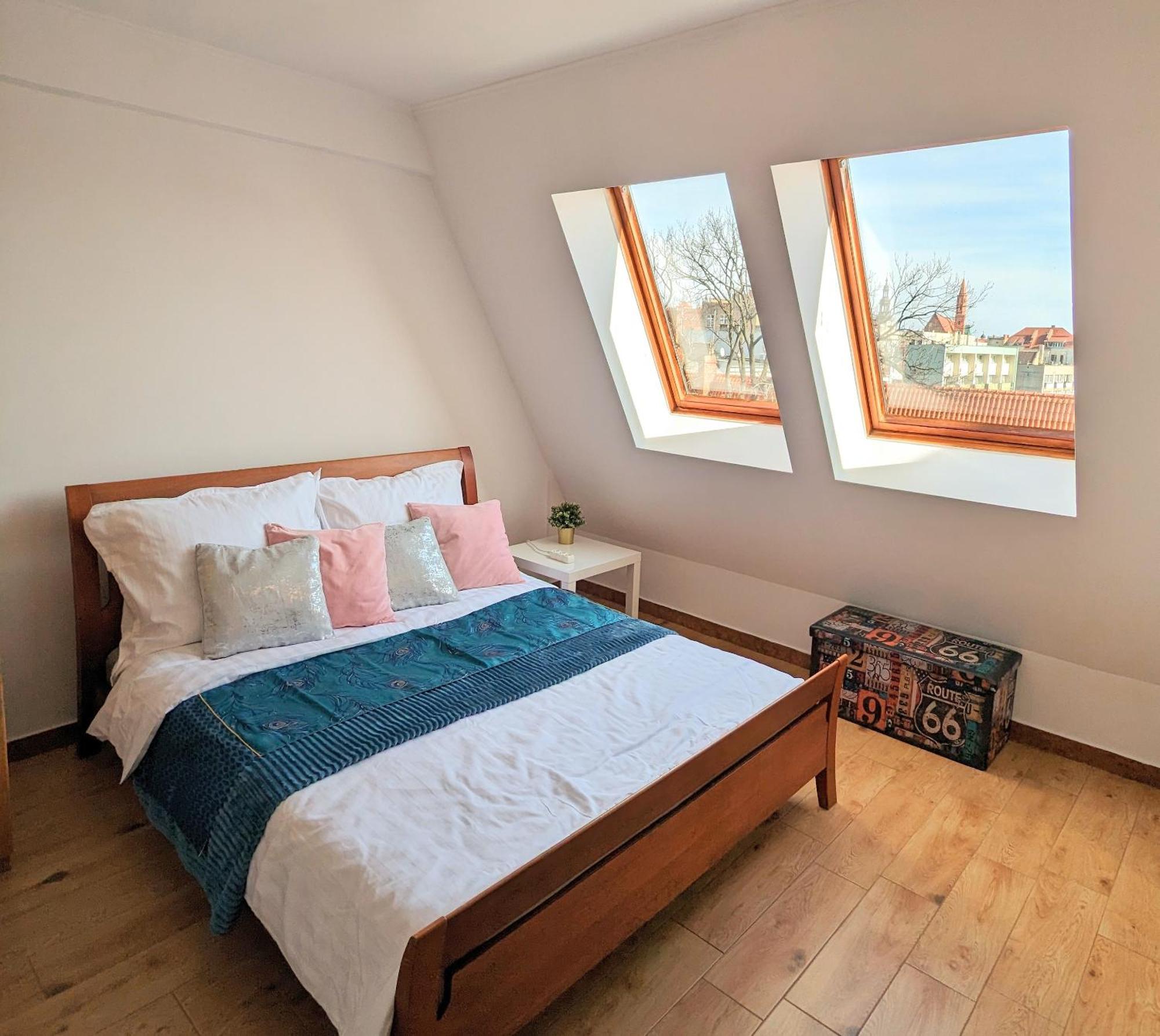 3-Bedroom Apt In Town Square Wrocław Exteriör bild